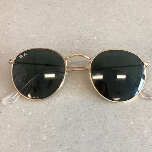Round Ray bans